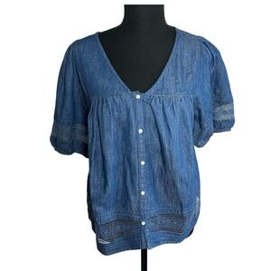 Old Navy Denim Button Down Blouse Crochet Lace Details Cotton Medium Petite NWT